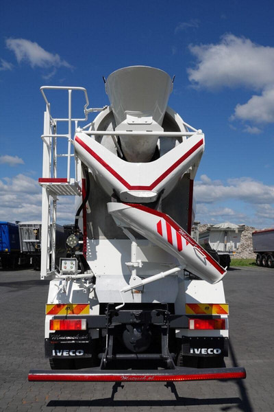 Domiešavač Iveco TRAKKER 410 / 8X4 / BETONOMIESZARKA 9 M3 / PUTZMEISTER / ALUFELG: obrázok 6 Domiešavač Iveco TRAKKER 410 / 8X4 / BETONOMIESZARKA 9 M3 / PUTZMEISTER / ALUFELG: obrázok 6