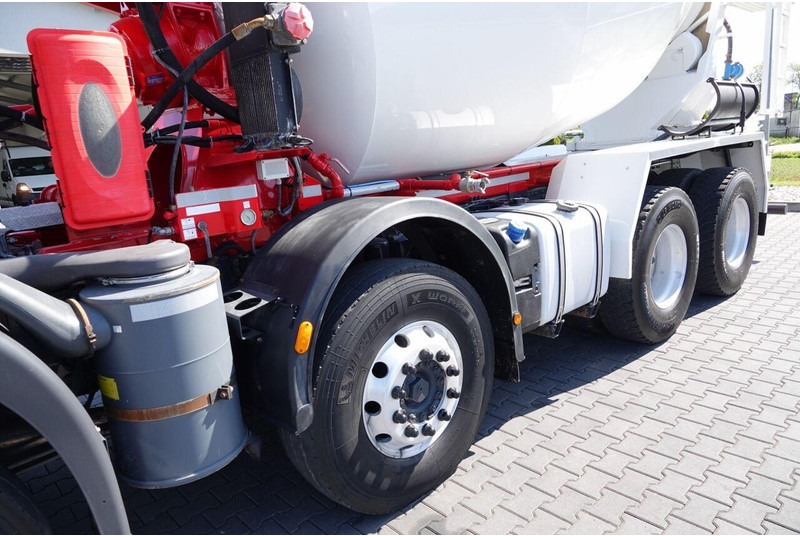 Domiešavač Iveco TRAKKER 410 / 8X4 / BETONOMIESZARKA 9 M3 / PUTZMEISTER / ALUFELG: obrázok 15 Domiešavač Iveco TRAKKER 410 / 8X4 / BETONOMIESZARKA 9 M3 / PUTZMEISTER / ALUFELG: obrázok 15