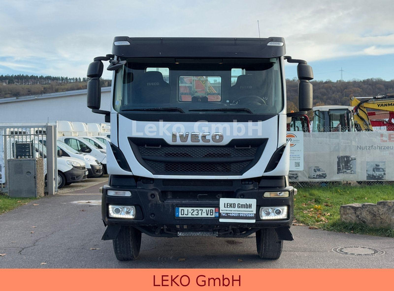 Iveco Trakker 450 Mit Kran( Palfinger PK 22002 .EH) - Valníkový/ Plošinový nákladný automobil, Auto s hydraulickou rukou: obrázok 3 Iveco Trakker 450 Mit Kran( Palfinger PK 22002 .EH) - Valníkový/ Plošinový nákladný automobil, Auto s hydraulickou rukou: obrázok 3
