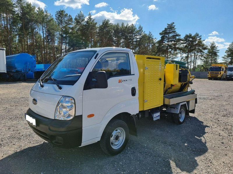 Kia Csatornatisztító - Fekálne vozidlo: obrázok 1 Kia Csatornatisztító - Fekálne vozidlo: obrázok 1