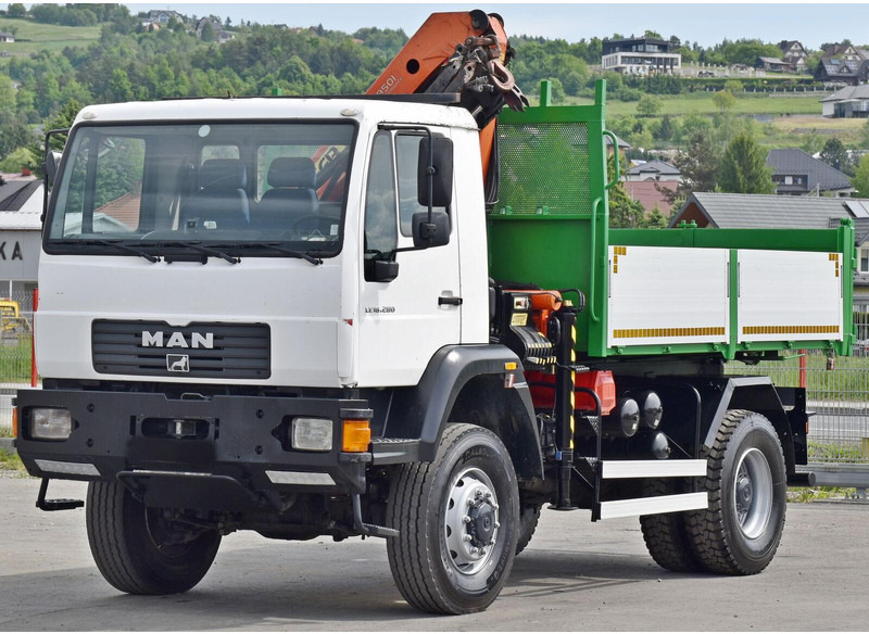 MAN LE 18.280 Kipper 3,70 m + PK 9501 /4x4 - Sklápač, Auto s hydraulickou rukou: obrázok 4 MAN LE 18.280 Kipper 3,70 m + PK 9501 /4x4 - Sklápač, Auto s hydraulickou rukou: obrázok 4