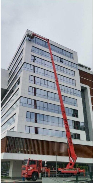 MAN TGA 26.350 6x4 Emelőkosaras 53m - Automobilová plošina: obrázok 4 MAN TGA 26.350 6x4 Emelőkosaras 53m - Automobilová plošina: obrázok 4