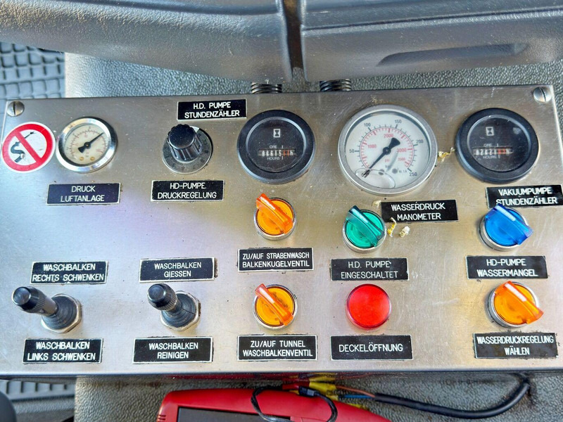 Fekálne vozidlo MAN TGA 26.360 * Saug und Spülwagen/CAPPELLOTTO+FUNK: obrázok 14