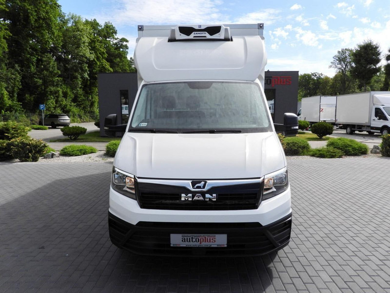 MAN TGE 3.140 CHŁODNIA KONTENER -1*C 8 PALET FUNKCJA GRZANIA TEMPOMA - Chladiarenská dodávka: obrázok 5 MAN TGE 3.140 CHŁODNIA KONTENER -1*C 8 PALET FUNKCJA GRZANIA TEMPOMA - Chladiarenská dodávka: obrázok 5