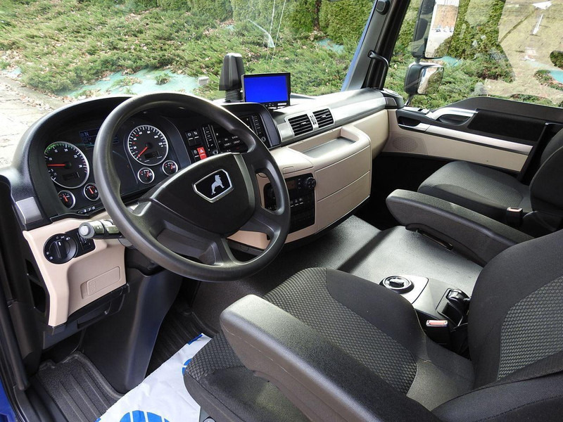 MAN TGL 12.220 KONTENER WINDA 18 PALET TEMPOMAT KLIMATYZACJA PNEUMAT - Skříňový nákladní auto: obrázok 2 MAN TGL 12.220 KONTENER WINDA 18 PALET TEMPOMAT KLIMATYZACJA PNEUMAT - Skříňový nákladní auto: obrázok 2