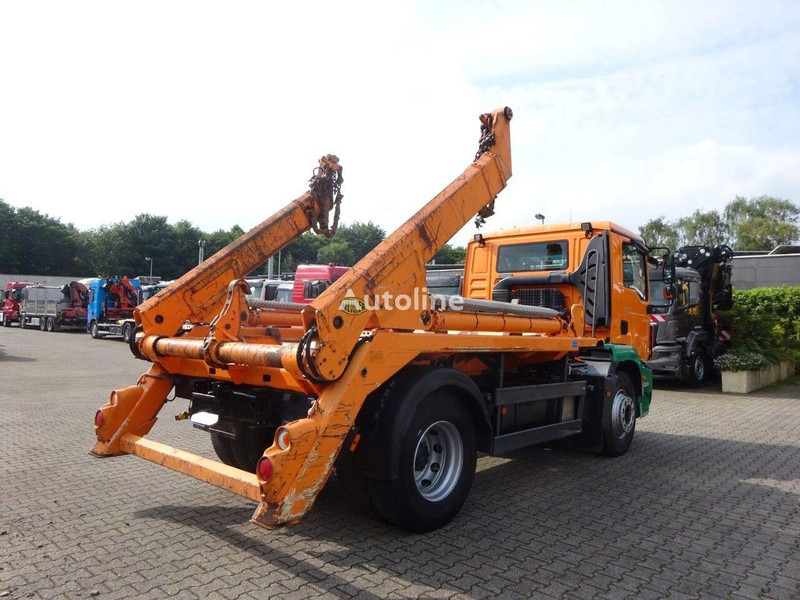 MAN TGM 18.340 - Ramenový nosič kontajnerov: obrázok 4 MAN TGM 18.340 - Ramenový nosič kontajnerov: obrázok 4