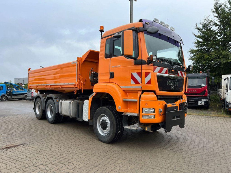 MAN TGS 33.440 AK 6x6 3-Way Tipper - Sklápač: obrázok 2 MAN TGS 33.440 AK 6x6 3-Way Tipper - Sklápač: obrázok 2