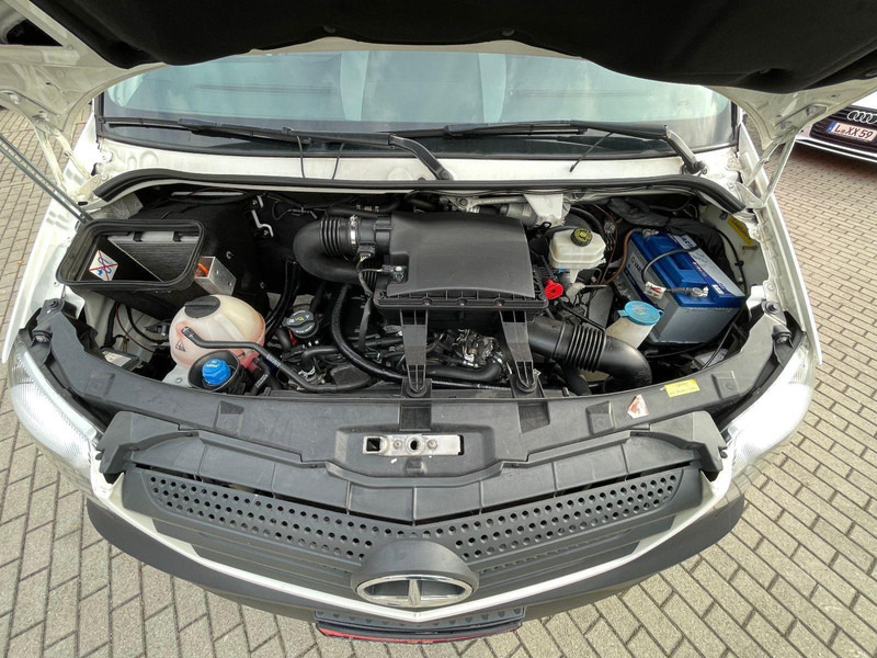 Sanitka Mercedes-Benz 519 CDI Ambulance: obrázok 11 Sanitka Mercedes-Benz 519 CDI Ambulance: obrázok 11