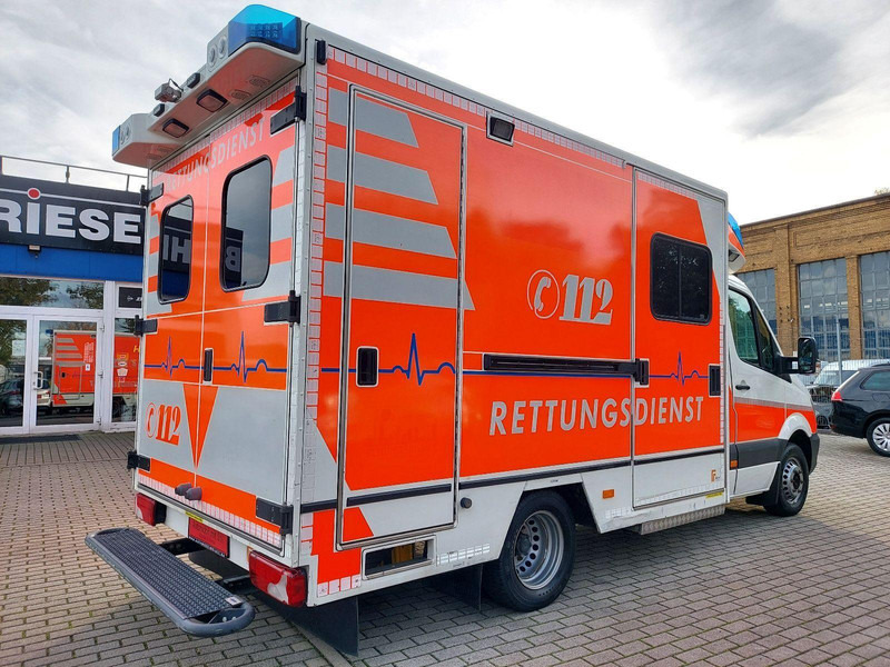 Sanitka Mercedes-Benz 519 CDI Ambulance: obrázok 8 Sanitka Mercedes-Benz 519 CDI Ambulance: obrázok 8