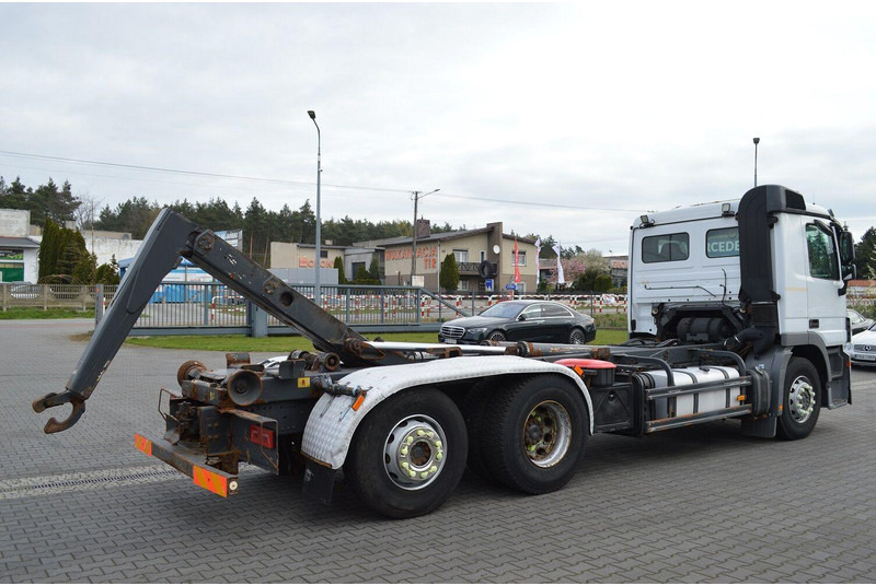 Mercedes-Benz ACTROS 2541 EURO 5 HOOK ABROLLKIPPER - Hákový nosič kontajnerov: obrázok 4 Mercedes-Benz ACTROS 2541 EURO 5 HOOK ABROLLKIPPER - Hákový nosič kontajnerov: obrázok 4