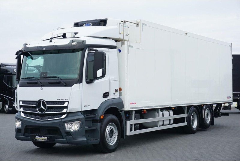 Mercedes-Benz ANTOS / 2535 / EURO 6 / CHŁODNIA + WINDA / 23 PALETY / OŚ SKRĘTN - Chladirenské nákladné vozidlo: obrázok 2 Mercedes-Benz ANTOS / 2535 / EURO 6 / CHŁODNIA + WINDA / 23 PALETY / OŚ SKRĘTN - Chladirenské nákladné vozidlo: obrázok 2