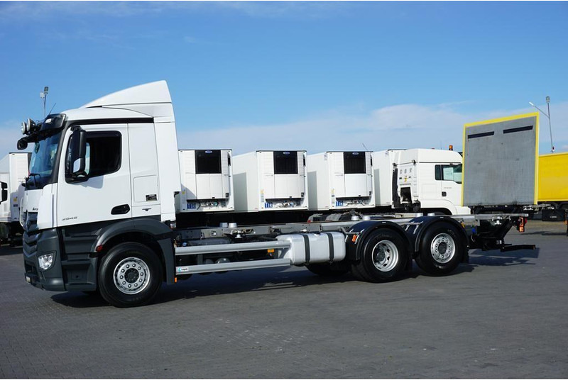 Mercedes-Benz ANTOS / 2545 / ACC / E 6 / BDF + WINDA / 7.15 , 7.45, 7.82 M / O - Podvozek s kabinou: obrázok 3 Mercedes-Benz ANTOS / 2545 / ACC / E 6 / BDF + WINDA / 7.15 , 7.45, 7.82 M / O - Podvozek s kabinou: obrázok 3