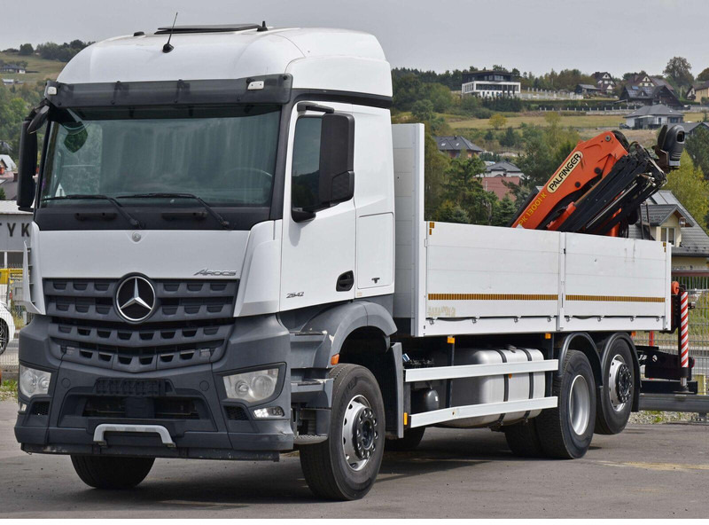 Mercedes-Benz AROCS 2542 - Valníkový/ Plošinový nákladný automobil, Auto s hydraulickou rukou: obrázok 4 Mercedes-Benz AROCS 2542 - Valníkový/ Plošinový nákladný automobil, Auto s hydraulickou rukou: obrázok 4