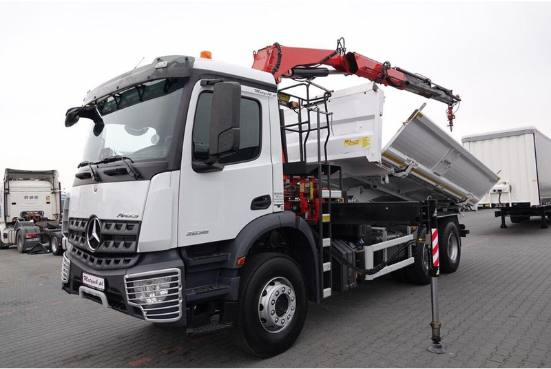 Mercedes-Benz AROCS 2636 - Sklápač, Auto s hydraulickou rukou: obrázok 2 Mercedes-Benz AROCS 2636 - Sklápač, Auto s hydraulickou rukou: obrázok 2