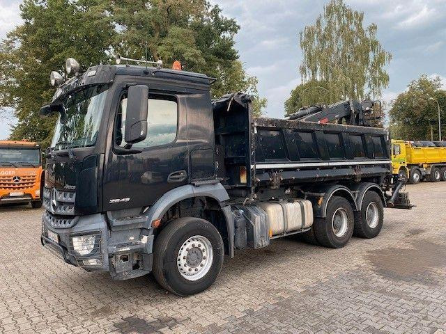 Mercedes-Benz AROCS 2643 - Sklápač, Auto s hydraulickou rukou: obrázok 2 Mercedes-Benz AROCS 2643 - Sklápač, Auto s hydraulickou rukou: obrázok 2