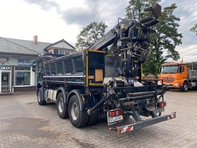 Mercedes-Benz AROCS 2643 - Sklápač, Auto s hydraulickou rukou: obrázok 4 Mercedes-Benz AROCS 2643 - Sklápač, Auto s hydraulickou rukou: obrázok 4