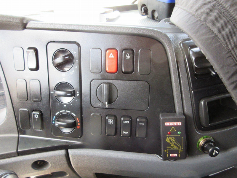 Mercedes-Benz ATEGO 1224 L - Valníkový/ Plošinový nákladný automobil, Auto s hydraulickou rukou: obrázok 4 Mercedes-Benz ATEGO 1224 L - Valníkový/ Plošinový nákladný automobil, Auto s hydraulickou rukou: obrázok 4
