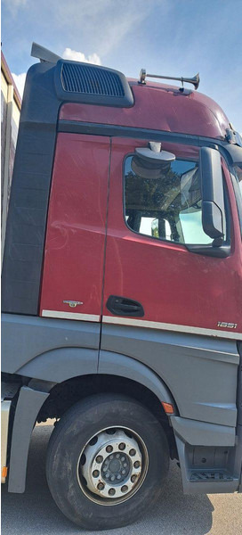 Mercedes-Benz Actros 1851 - Přepravník zvířat: obrázok 4 Mercedes-Benz Actros 1851 - Přepravník zvířat: obrázok 4