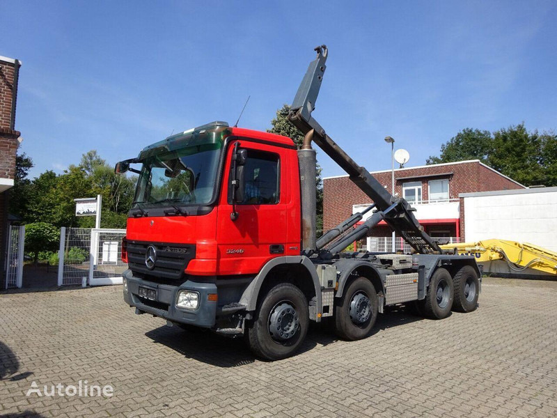 Mercedes-Benz Actros 3246 - Hook lift truck - Hákový nosič kontajnerov: obrázok 2 Mercedes-Benz Actros 3246 - Hook lift truck - Hákový nosič kontajnerov: obrázok 2
