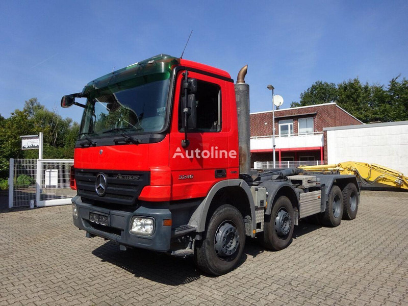 Mercedes-Benz Actros 3246 - Hook lift truck - Hákový nosič kontajnerov: obrázok 1 Mercedes-Benz Actros 3246 - Hook lift truck - Hákový nosič kontajnerov: obrázok 1
