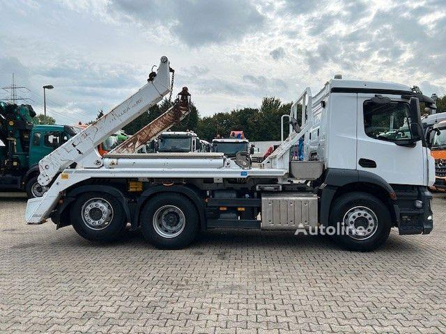Mercedes-Benz Antos 2543 - Ramenový nosič kontajnerov: obrázok 4 Mercedes-Benz Antos 2543 - Ramenový nosič kontajnerov: obrázok 4