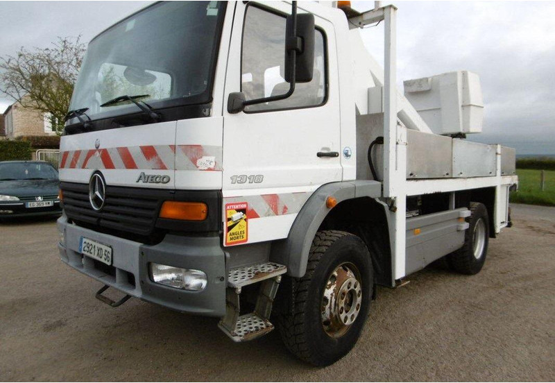 Mercedes-Benz Atego 1318 Nacelle - Lifting basket truck - Automobilová plošina: obrázok 1 Mercedes-Benz Atego 1318 Nacelle - Lifting basket truck - Automobilová plošina: obrázok 1