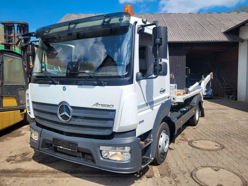 Mercedes-Benz Atego 818 Skip loader - Ramenový nosič kontajnerov: obrázok 1 Mercedes-Benz Atego 818 Skip loader - Ramenový nosič kontajnerov: obrázok 1