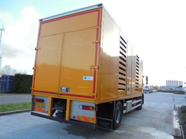 Mercedes-Benz Axor 1829 - Vacuum truck - Fekálne vozidlo: obrázok 4 Mercedes-Benz Axor 1829 - Vacuum truck - Fekálne vozidlo: obrázok 4