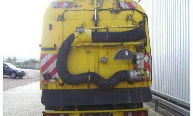 Mercedes-Benz SK 1820 4x2 Schienenreinigungs Kehrmaschine RAIL - Zametacie vozidlo: obrázok 4 Mercedes-Benz SK 1820 4x2 Schienenreinigungs Kehrmaschine RAIL - Zametacie vozidlo: obrázok 4