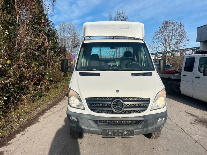 Mercedes-Benz SPRINTER 519 - Mini ťahač: obrázok 2 Mercedes-Benz SPRINTER 519 - Mini ťahač: obrázok 2
