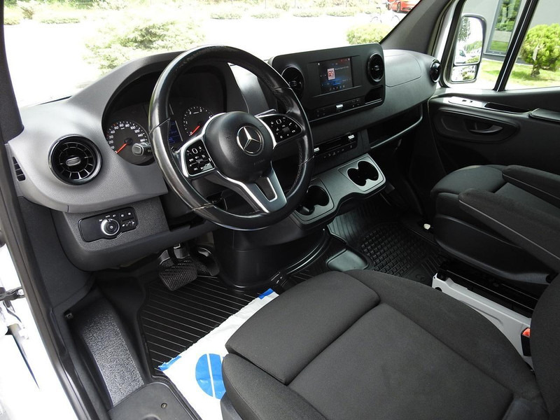 Mercedes-Benz SPRINTER FURGON BRYGADÓWKA 5 MIEJSC TEMPOMAT NAWIGACJA KLIMATYZ - Minibus, Mikrobus: obrázok 2 Mercedes-Benz SPRINTER FURGON BRYGADÓWKA 5 MIEJSC TEMPOMAT NAWIGACJA KLIMATYZ - Minibus, Mikrobus: obrázok 2