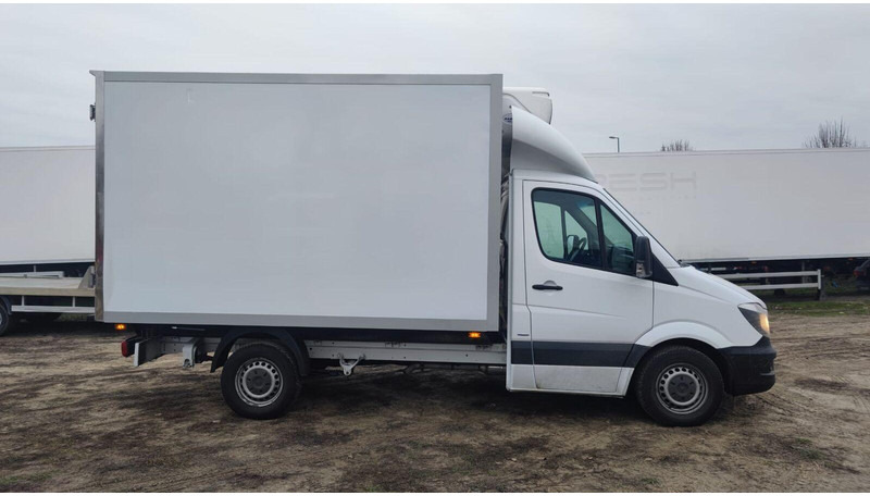 Mercedes-Benz Sprinter 316 cdi - Carrier Xarios 500 frigo - 3,5t - 220V - Chladiarenská dodávka: obrázok 3 Mercedes-Benz Sprinter 316 cdi - Carrier Xarios 500 frigo - 3,5t - 220V - Chladiarenská dodávka: obrázok 3