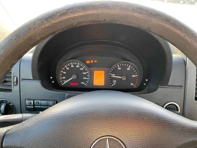 Mini ťahač Mercedes-Benz Sprinter 515 - BE Mini Trekker - SZM - 3.5t: obrázok 11 Mini ťahač Mercedes-Benz Sprinter 515 - BE Mini Trekker - SZM - 3.5t: obrázok 11