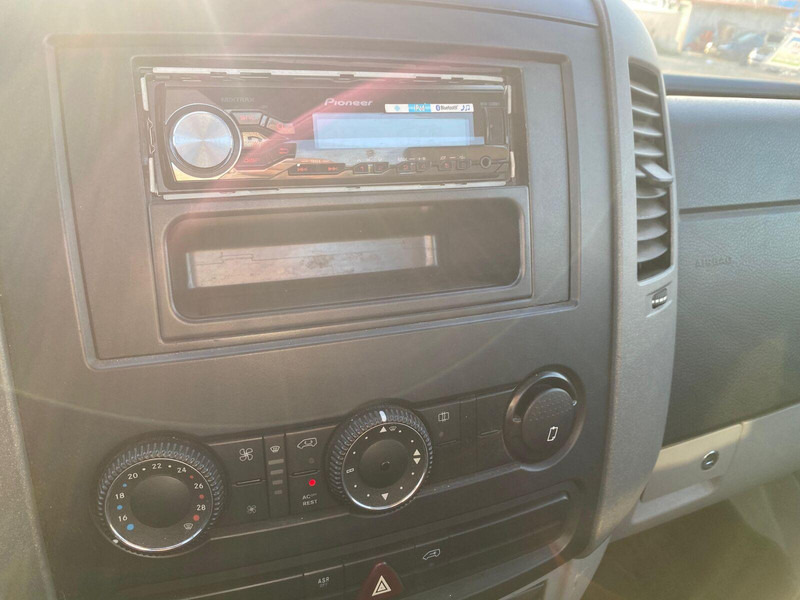 Mini ťahač Mercedes-Benz Sprinter 515 - BE Mini Trekker - SZM - 3.5t: obrázok 13 Mini ťahač Mercedes-Benz Sprinter 515 - BE Mini Trekker - SZM - 3.5t: obrázok 13