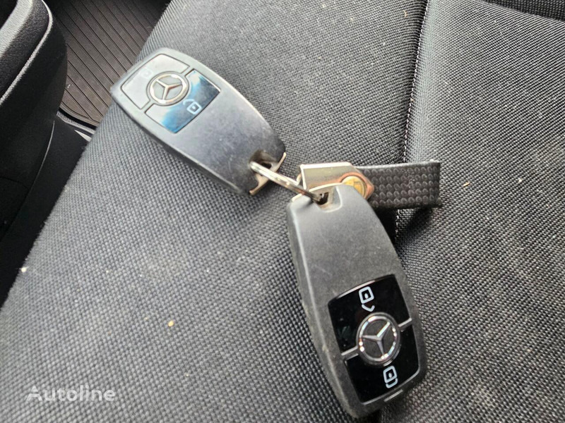Valníkový/ Plošinový nákladný automobil Mercedes-Benz Sprinter 519 CDI Flatbed: obrázok 16