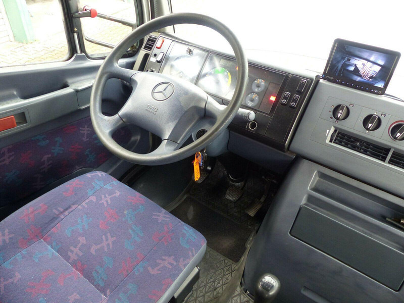 Nákladné auto na prepravu koní Mercedes-Benz Vario 818 Doka horse transporter + Tail lift: obrázok 19 Nákladné auto na prepravu koní Mercedes-Benz Vario 818 Doka horse transporter + Tail lift: obrázok 19