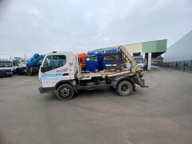 Mitsubishi Fuso FE 85 Meier-Ratio PAK 4 V - Ramenový nosič kontajnerov: obrázok 5 Mitsubishi Fuso FE 85 Meier-Ratio PAK 4 V - Ramenový nosič kontajnerov: obrázok 5