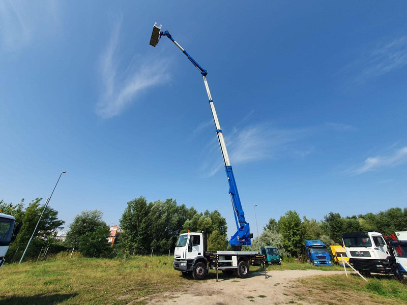 Iveco Eurocargo ML 180 E 24 - Bizocchi KJF 320 lifting basket 32 m - Nákladné auto, Auto s hydraulickou rukou: obrázok 5 Iveco Eurocargo ML 180 E 24 - Bizocchi KJF 320 lifting basket 32 m - Nákladné auto, Auto s hydraulickou rukou: obrázok 5