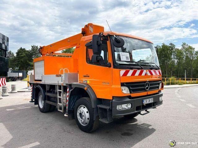 Mercedes-Benz ATEGO 4x4 1018 WUMAG WT 170 Platform Lift 17m - Nákladné auto, Auto s hydraulickou rukou: obrázok 2 Mercedes-Benz ATEGO 4x4 1018 WUMAG WT 170 Platform Lift 17m - Nákladné auto, Auto s hydraulickou rukou: obrázok 2