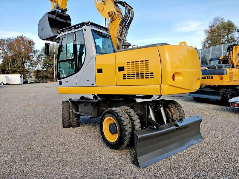 New Holland WE 190 - Kolesové rýpadlo: obrázok 3 New Holland WE 190 - Kolesové rýpadlo: obrázok 3