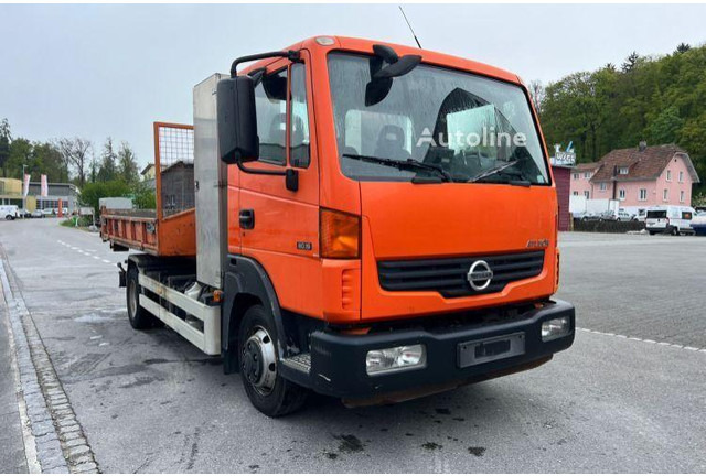 Nissan Atleon 80.19 - Hook lift truck+tipper - Hákový nosič kontajnerov: obrázok 4 Nissan Atleon 80.19 - Hook lift truck+tipper - Hákový nosič kontajnerov: obrázok 4