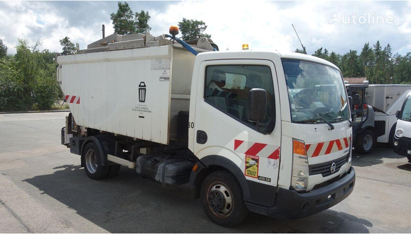 Nissan Cabstar 45.13 - Auto na odvoz odpadu: obrázok 3 Nissan Cabstar 45.13 - Auto na odvoz odpadu: obrázok 3