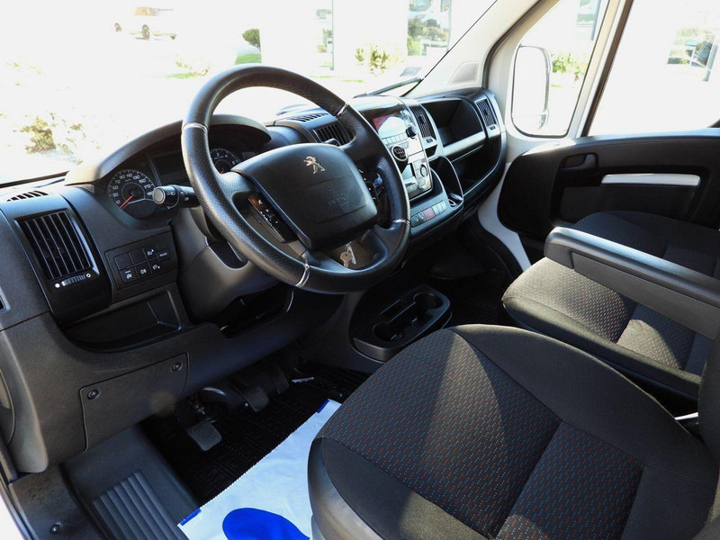 Peugeot BOXER PLANDEKA - Plachtová dodávka: obrázok 2 Peugeot BOXER PLANDEKA - Plachtová dodávka: obrázok 2