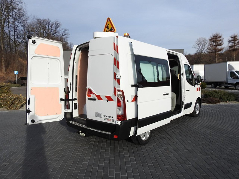 Renault MASTER FURGON BRYGADÓWKA 7 MIEJSC TEMPOMAT KLIMATYZACJA LEDY 1 - Minibus, Mikrobus: obrázok 3 Renault MASTER FURGON BRYGADÓWKA 7 MIEJSC TEMPOMAT KLIMATYZACJA LEDY 1 - Minibus, Mikrobus: obrázok 3