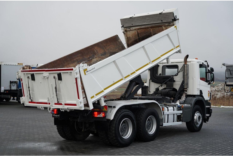 Scania P 410 / 6x4 / WYWROTKA DWU-STRONNA / HYDROBURTA / BOARDMATIC / - Sklápač: obrázok 5 Scania P 410 / 6x4 / WYWROTKA DWU-STRONNA / HYDROBURTA / BOARDMATIC / - Sklápač: obrázok 5