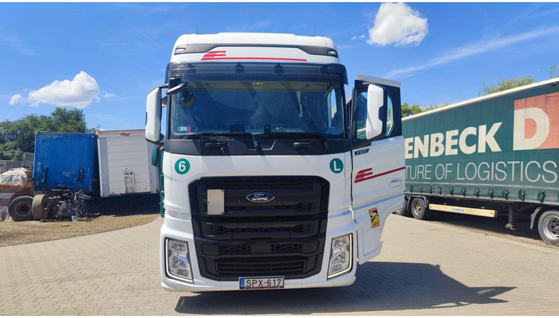 Ford F-Max 500 Lowdeck - MEGA - Ťahač: obrázok 4 Ford F-Max 500 Lowdeck - MEGA - Ťahač: obrázok 4