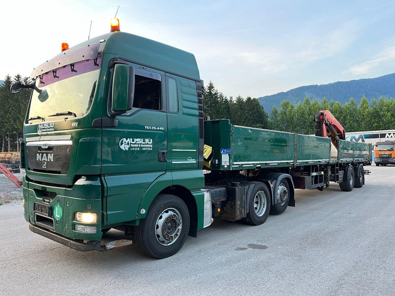 MAN TGX 26.440 6x2 + Flatbed semi trailer + Crane PK26002 - Ťahač: obrázok 1 MAN TGX 26.440 6x2 + Flatbed semi trailer + Crane PK26002 - Ťahač: obrázok 1