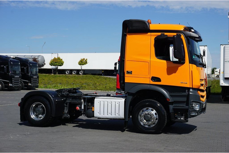 Mercedes-Benz AROCS / 1848 / E 6 / ACC / 4 X 4 / HAD / HYDRAULIKA / RETARDER - Ťahač: obrázok 4 Mercedes-Benz AROCS / 1848 / E 6 / ACC / 4 X 4 / HAD / HYDRAULIKA / RETARDER - Ťahač: obrázok 4