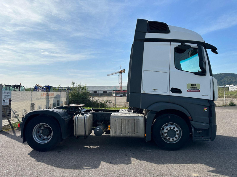 Mercedes-Benz Actros 1845 - Ťahač: obrázok 4 Mercedes-Benz Actros 1845 - Ťahač: obrázok 4