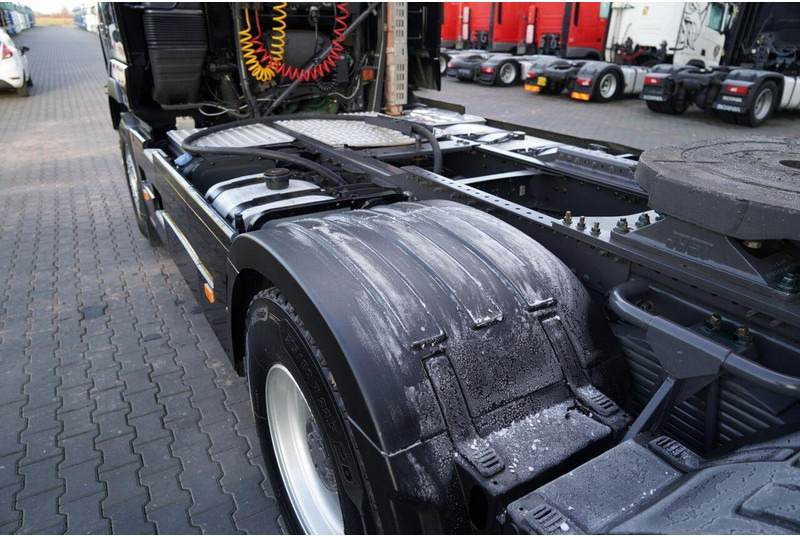 Ťahač Volvo FH16 / 700 / 6x4 / HYDRAULIKA / RETARDER / 3 OSIOWY CIĄGNIK SIOD: obrázok 16 Ťahač Volvo FH16 / 700 / 6x4 / HYDRAULIKA / RETARDER / 3 OSIOWY CIĄGNIK SIOD: obrázok 16